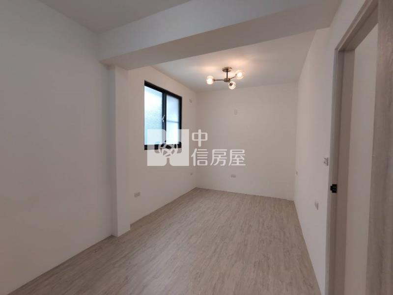 長榮中學的鄰居整新三房二樓寓房屋室內格局與周邊環境