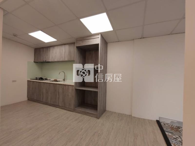 長榮中學的鄰居整新三房二樓寓房屋室內格局與周邊環境