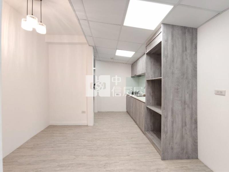 長榮中學的鄰居整新三房二樓寓房屋室內格局與周邊環境