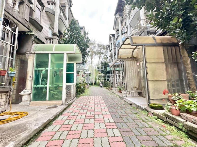 龍潭交流道旁雙車位美別墅房屋室內格局與周邊環境