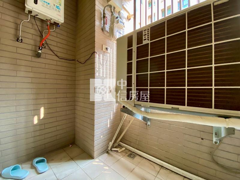 新杜拜兩房附車位 朝南高樓層低總價房屋室內格局與周邊環境