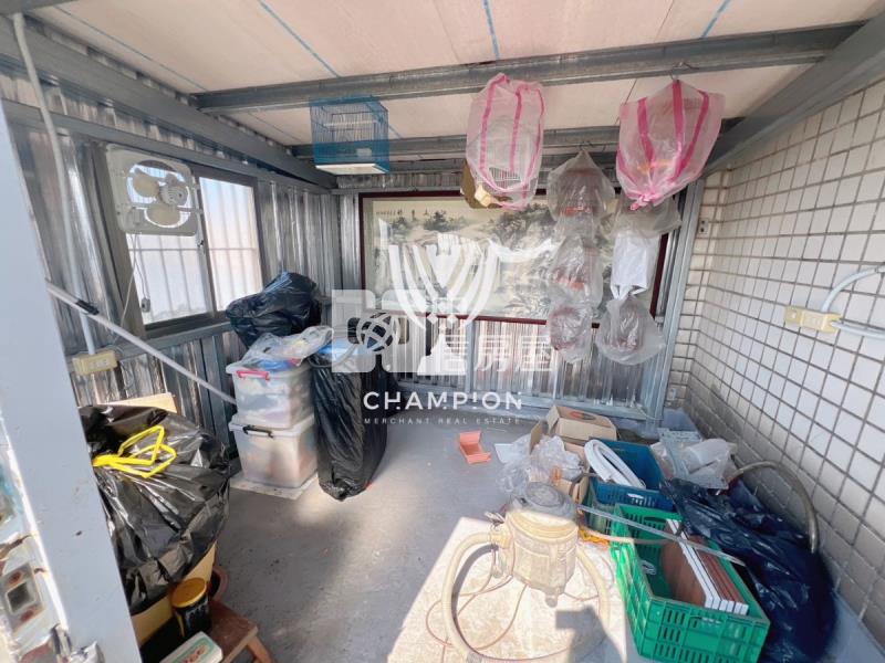 【冠軍】東峰街華廈電梯美3房房屋室內格局與周邊環境