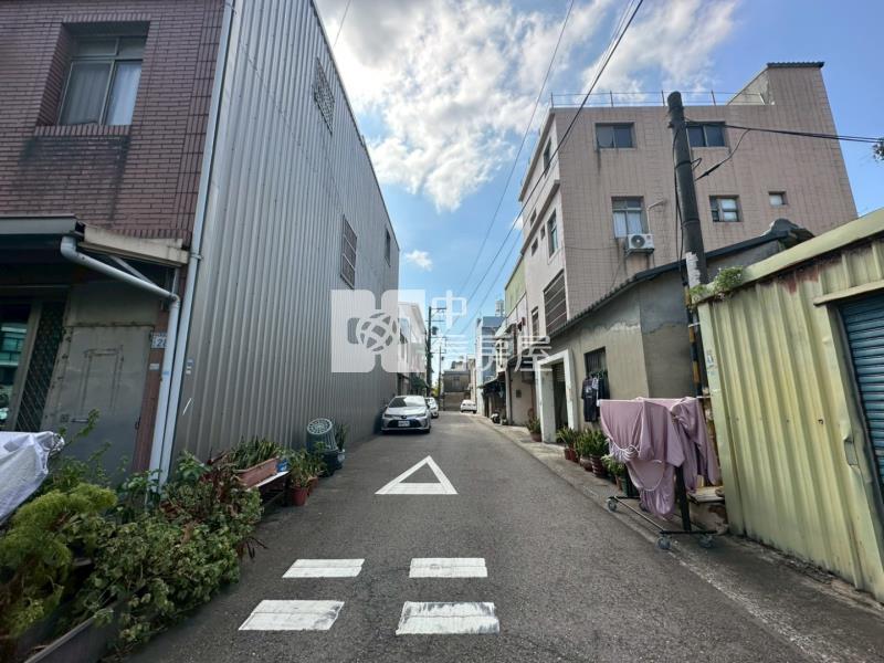 新屋埔頂國小旁低總價建地房屋室內格局與周邊環境