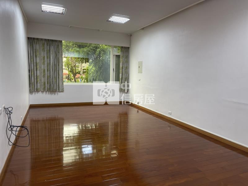 鳳山車站捷運站大地坪店面房屋室內格局與周邊環境