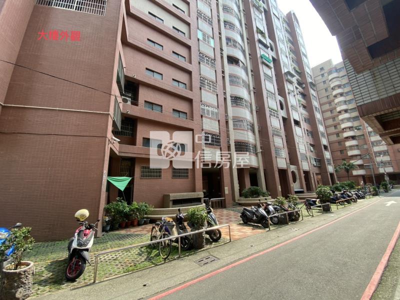 鳳山國中翻新3房房屋室內格局與周邊環境