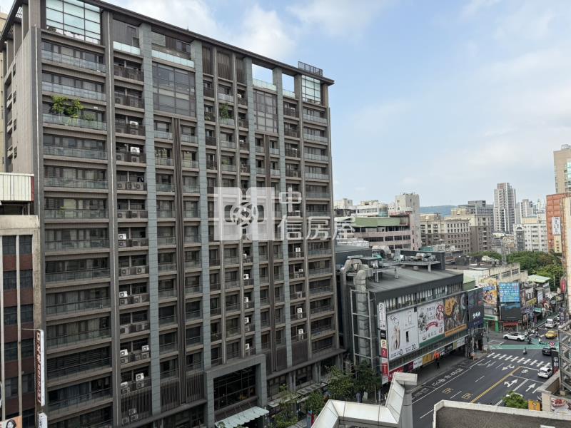 正桃園火車站前景觀2房車房屋室內格局與周邊環境