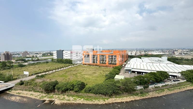 【神馬】青埔A18櫻花緻頂樓三房車房屋室內格局與周邊環境