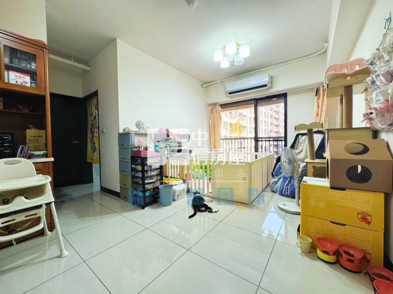 【新夢想】喆園重劃區輕屋齡小資2房車房屋室內格局與周邊環境