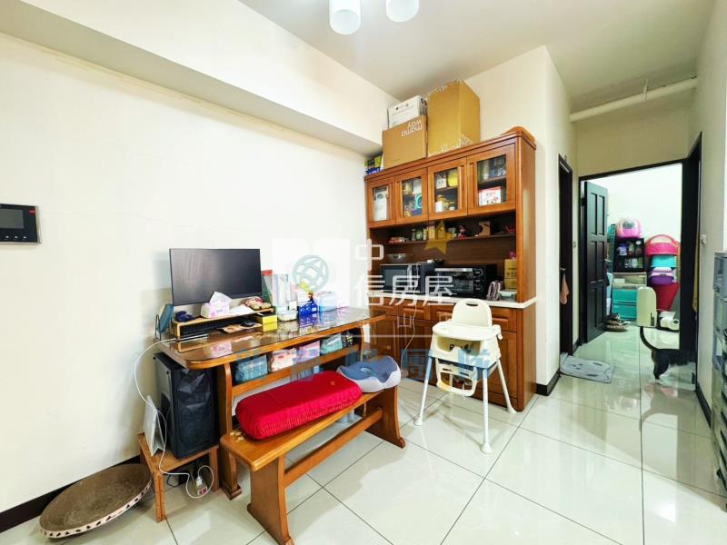 【新夢想】喆園重劃區輕屋齡小資2房車房屋室內格局與周邊環境