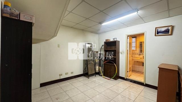 松竹商圈聚財透店I房屋室內格局與周邊環境
