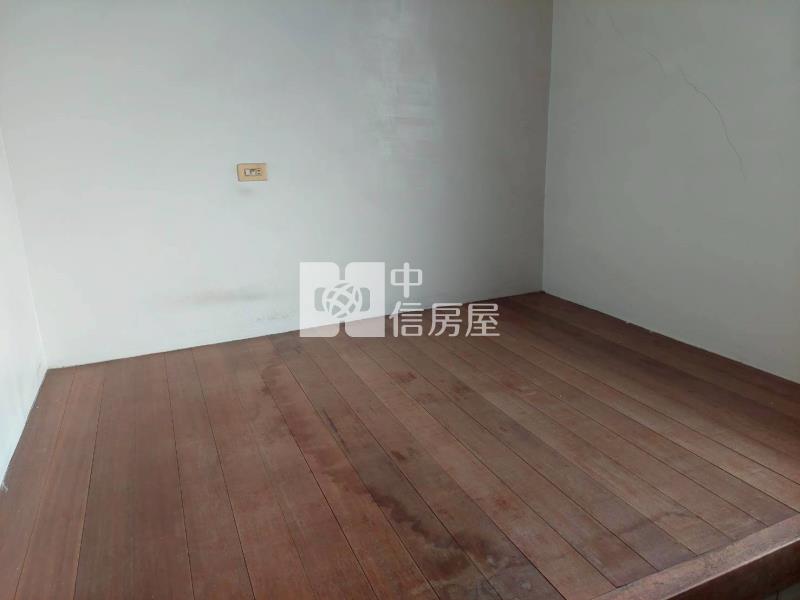 斗六文化路低價店面房屋室內格局與周邊環境