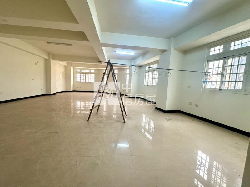 斗南近火車站角間店住房屋室內格局與周邊環境