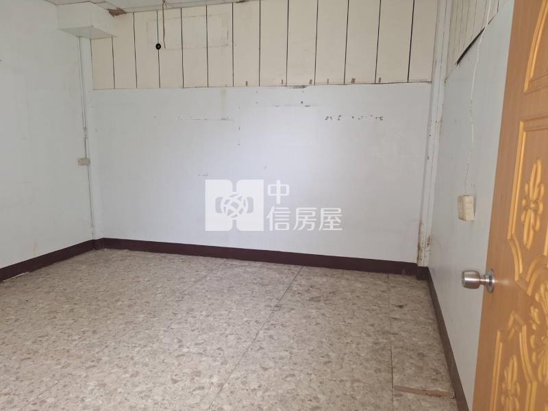 鹿港老街集市大地坪透天金店房屋室內格局與周邊環境