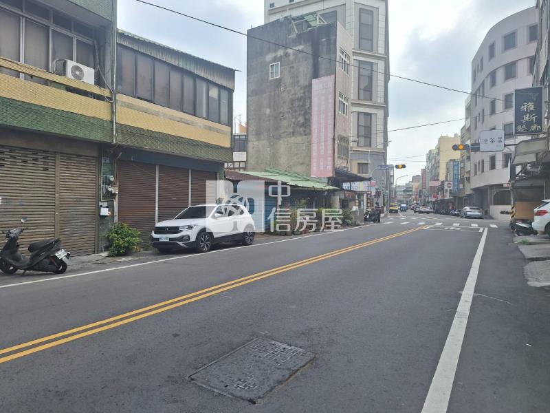 鹿港老街集市大地坪透天金店房屋室內格局與周邊環境
