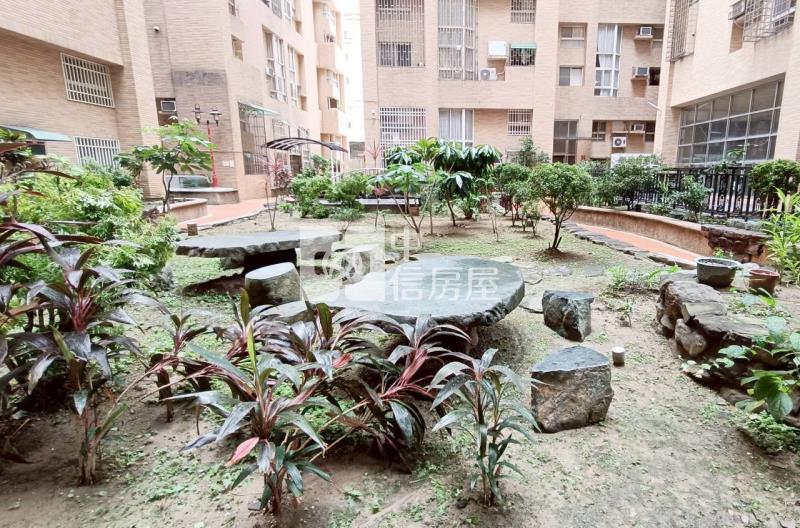 近成功大學溫馨4房平車大樓房屋室內格局與周邊環境