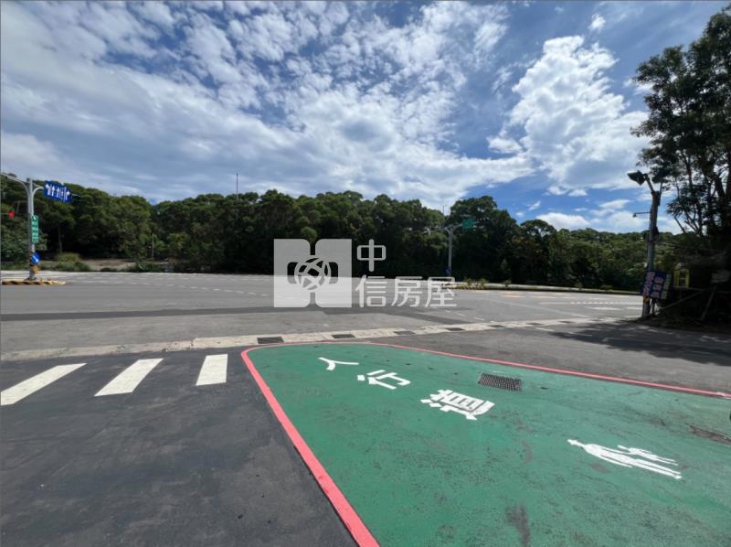 香檳邊間大別墅房屋室內格局與周邊環境