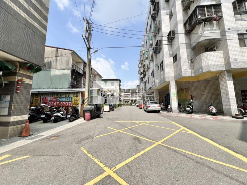 頭家國小旁3樓公寓房屋室內格局與周邊環境