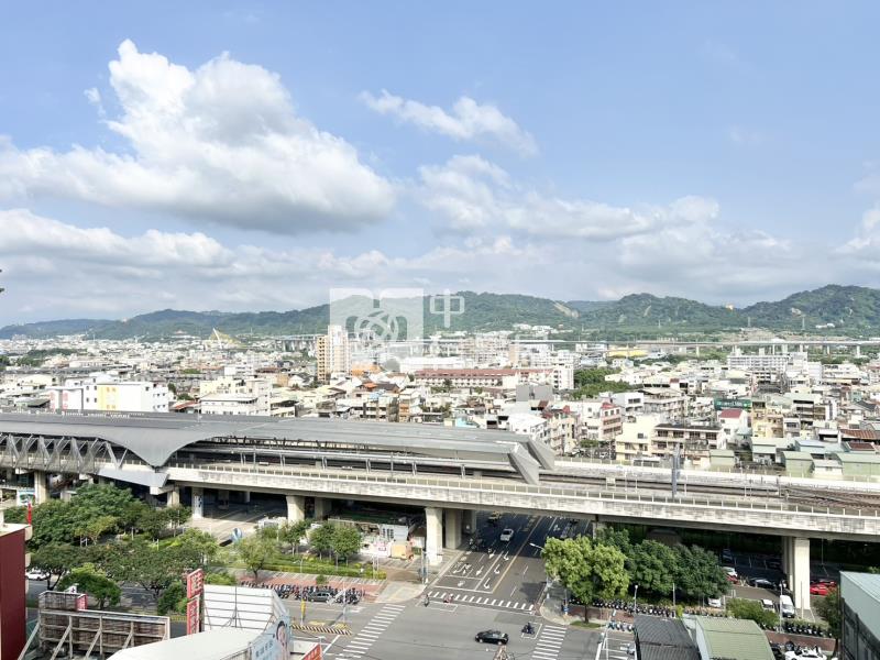 上海名邸四房車位視野戶(專任)房屋室內格局與周邊環境