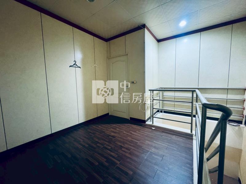 龜山頂興路公寓5樓+頂加房屋室內格局與周邊環境