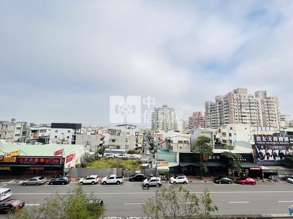 富宇天瀚大戶美宅房屋室內格局與周邊環境
