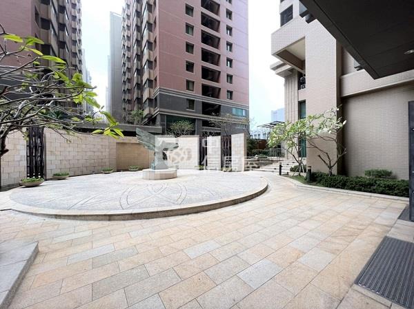 富宇天瀚大戶美宅房屋室內格局與周邊環境