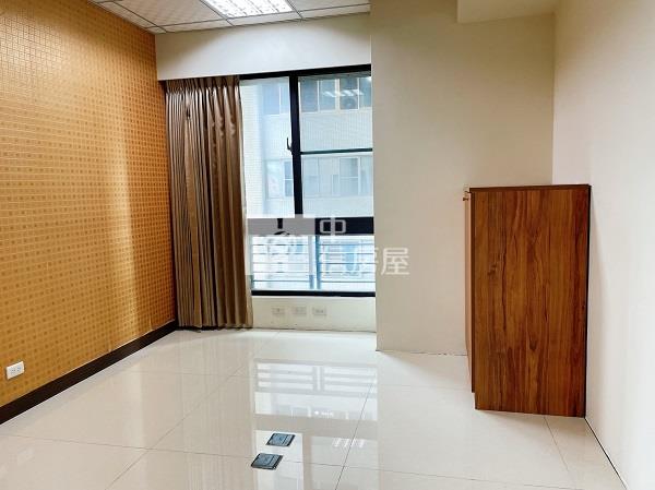 富宇天瀚大戶美宅房屋室內格局與周邊環境