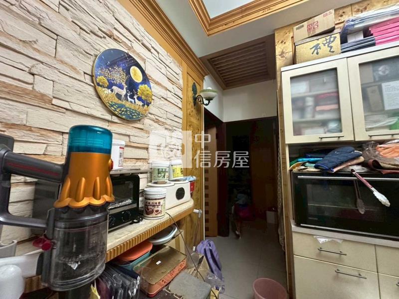 龜山一樓庭院四房+雙車位房屋室內格局與周邊環境