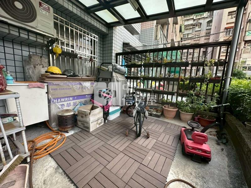 龜山一樓庭院四房+雙車位房屋室內格局與周邊環境