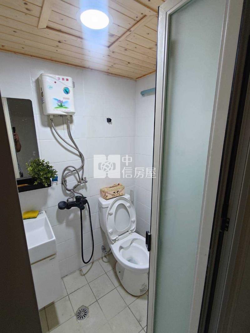 中原電梯獨立陽台套房房屋室內格局與周邊環境