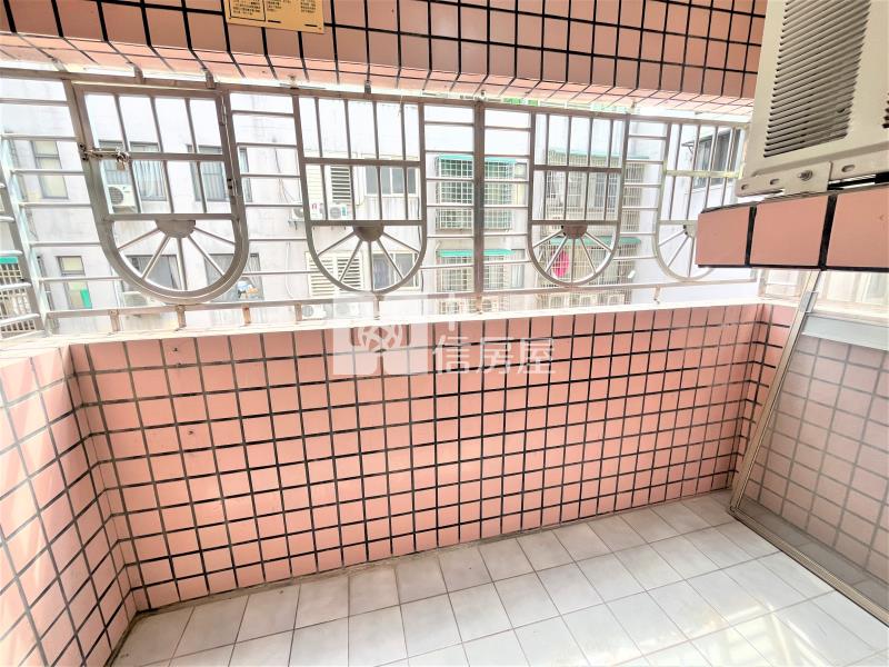文心百利三房車位房屋室內格局與周邊環境