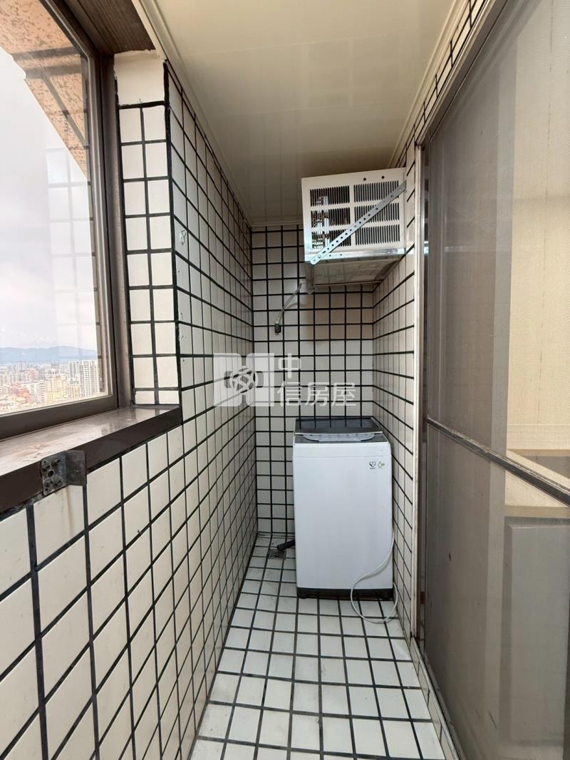 柳川河畔高樓層套房A房屋室內格局與周邊環境