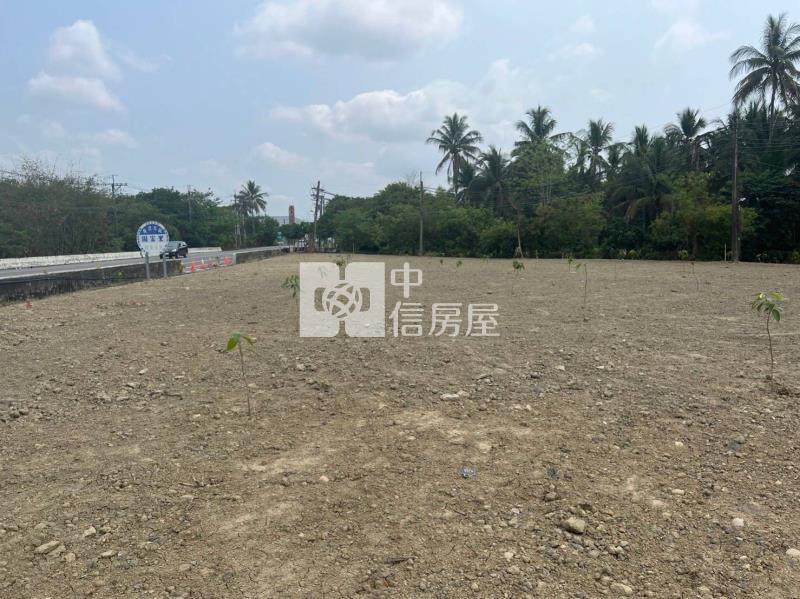 旗山圓潭子大面寬臨路農地房屋室內格局與周邊環境