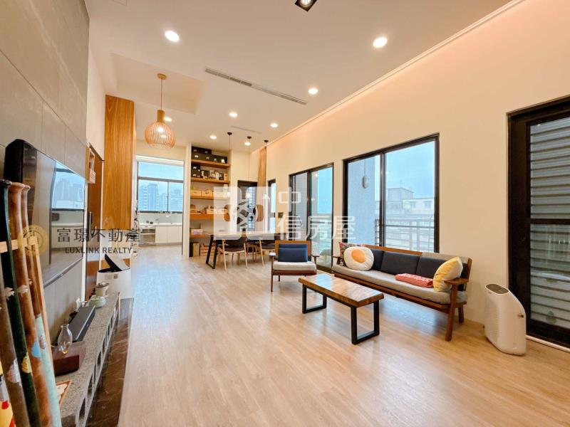 龜山獨戶採光挑高宅房屋室內格局與周邊環境