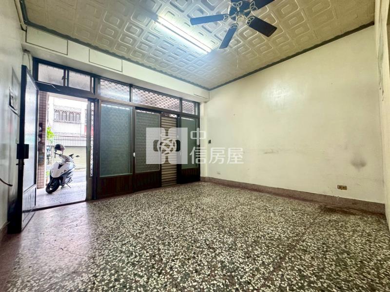 長億學區臨路8房透天房屋室內格局與周邊環境