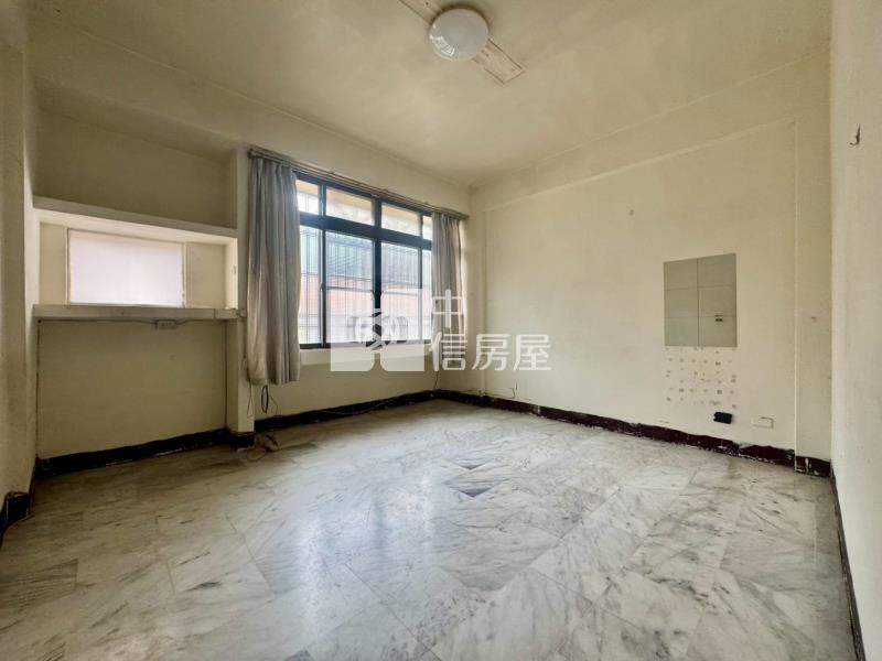 長億學區臨路8房透天房屋室內格局與周邊環境