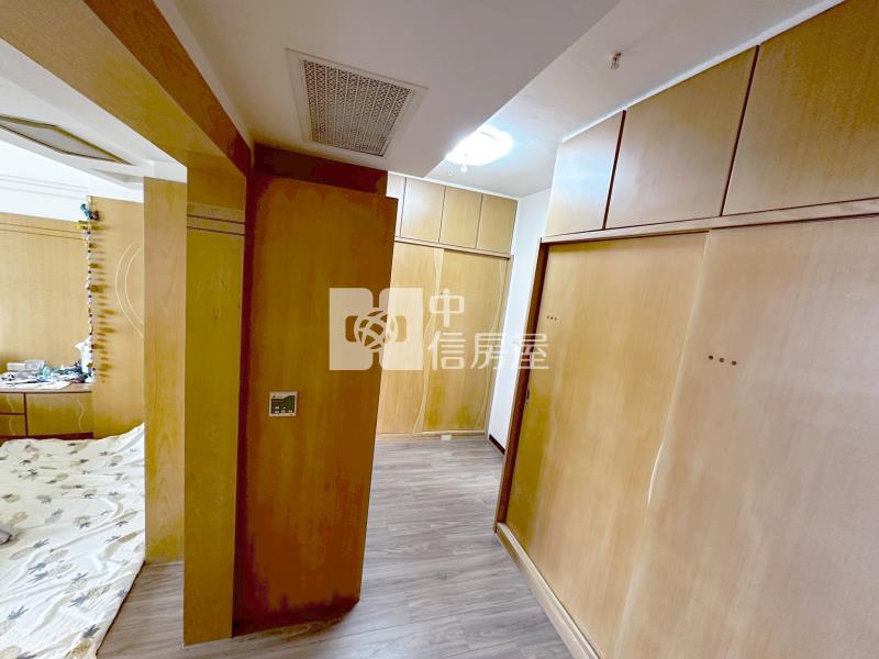 精誠河畔高樓四房房屋室內格局與周邊環境