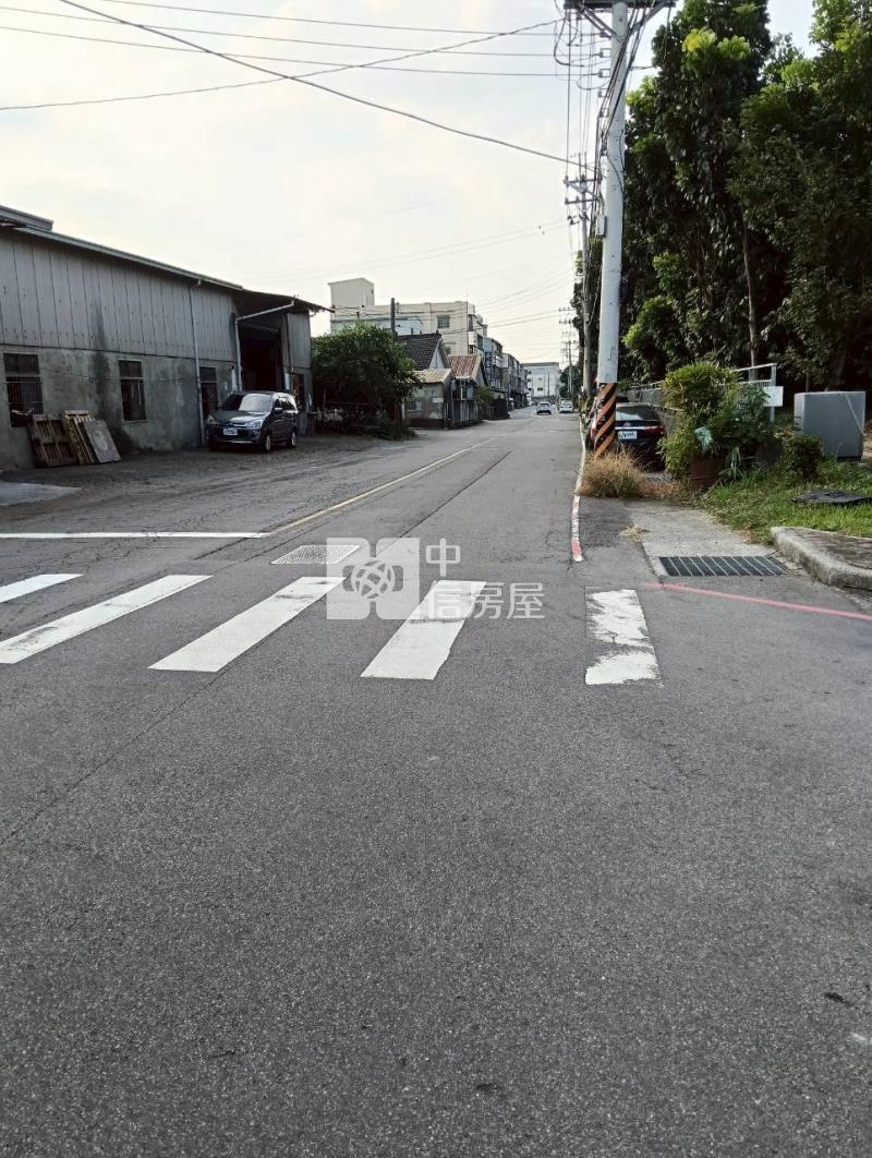 德明建地房屋室內格局與周邊環境