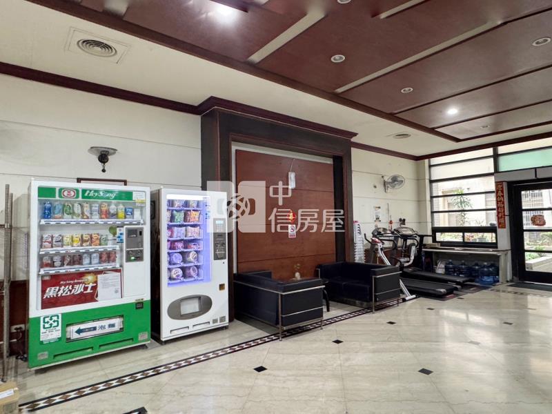 近未來體育園區.富台國小次頂樓兩房車房屋室內格局與周邊環境