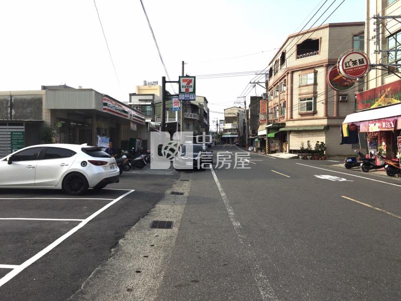 新市大社國小15米路大面寬透天店住房屋室內格局與周邊環境