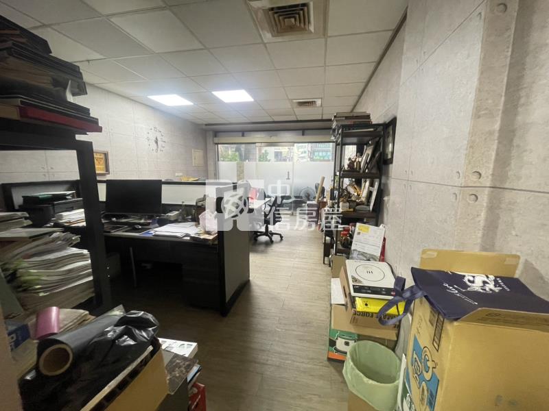 新興路正路面店住房屋室內格局與周邊環境