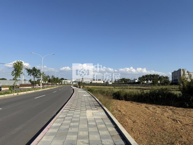 正月桃路美農地房屋室內格局與周邊環境