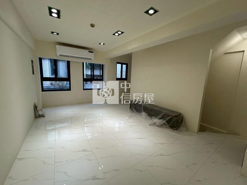 龍岡森林公園全新電梯透天(中信卓越團隊)房屋室內格局與周邊環境