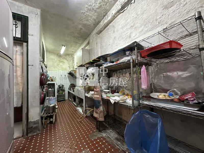 龍岡大地坪透天.大面寬.雙車庫房屋室內格局與周邊環境