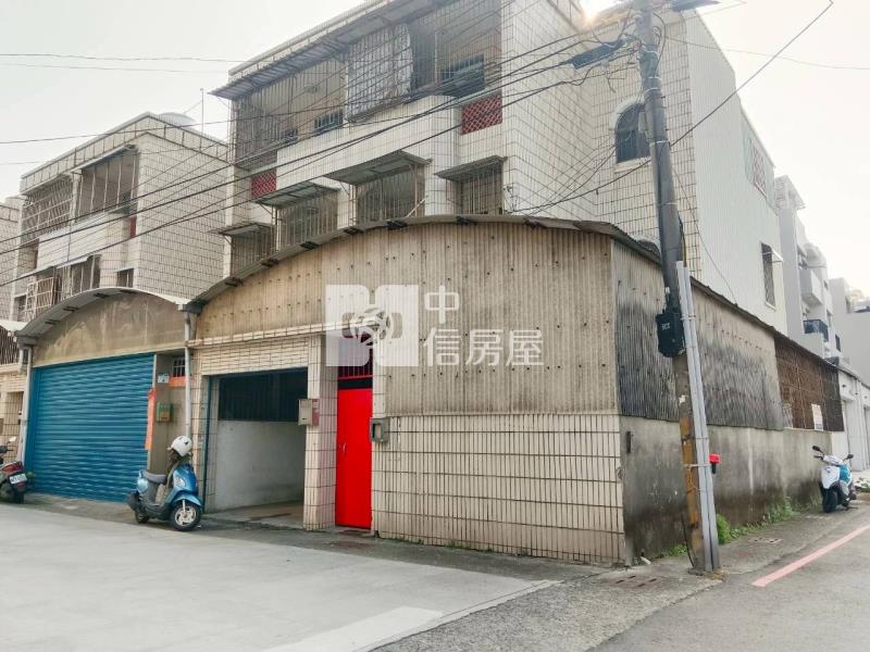梓官三角窗大地坪車庫透天房屋室內格局與周邊環境