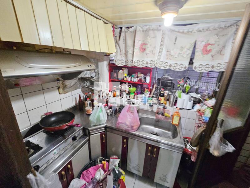 內壢車站-環中商圈電梯3+1房車房屋室內格局與周邊環境