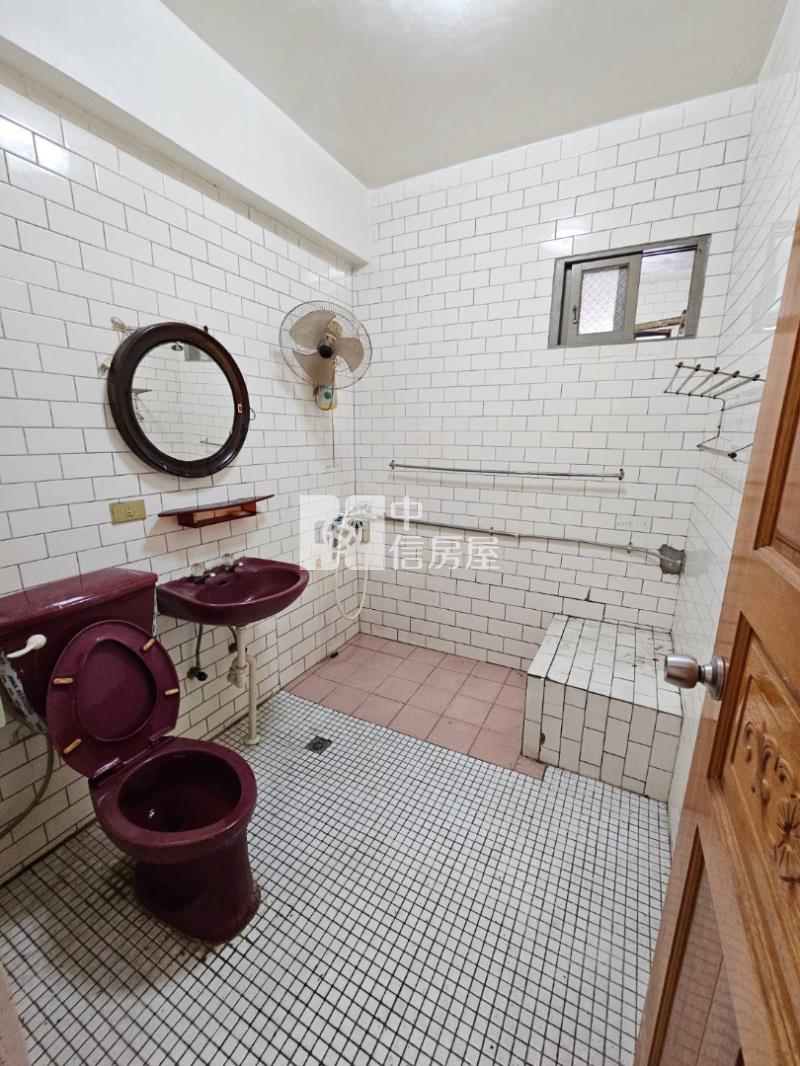 內壢前站-低樓層大公寓-需整理房屋室內格局與周邊環境