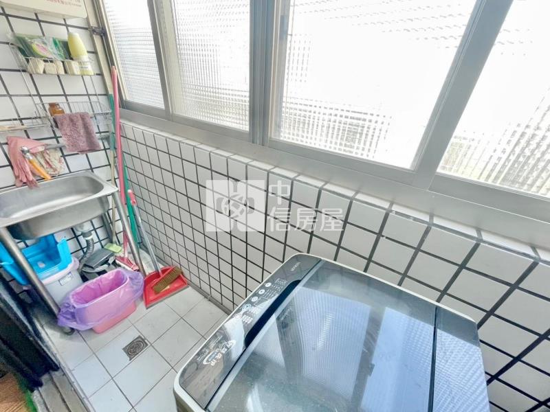 中興⼤學獨洗曬電梯套房房屋室內格局與周邊環境