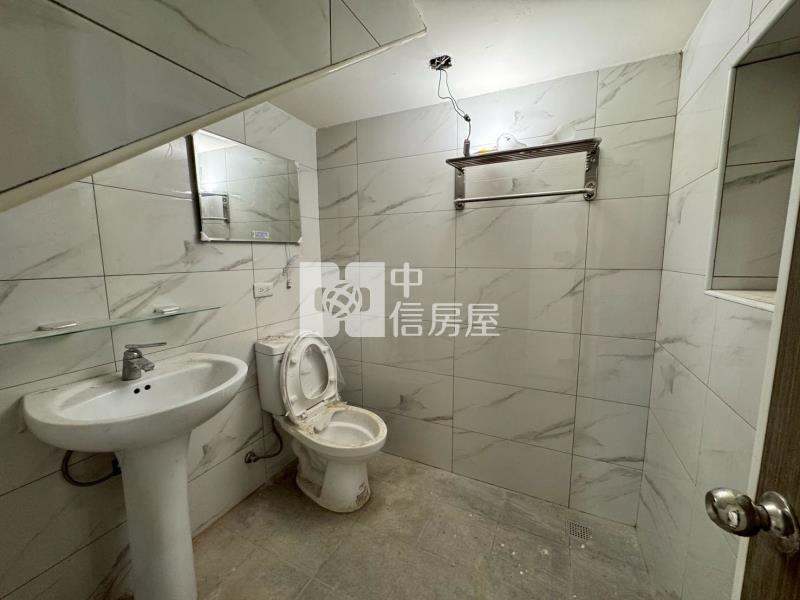中壢新明國中整新活巷美透天房屋室內格局與周邊環境