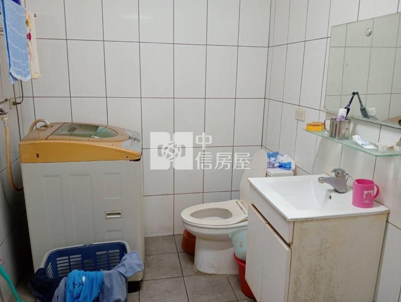@決心出售.898萬@太平一江橋@店住合一@店面.公司行號.投資自用皆宜*專約.歡迎配件*房屋室內格局與周邊環境