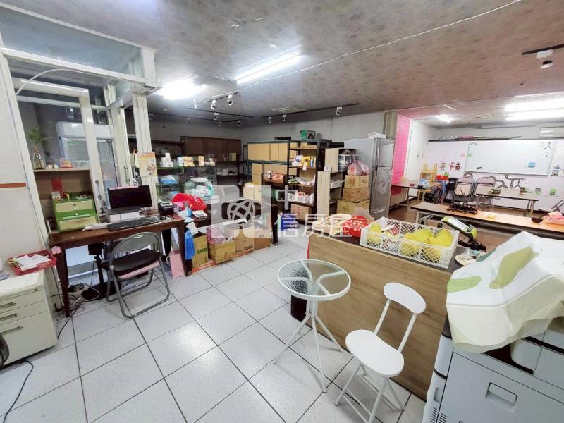 近中壢南亞學院.富台國小大面寬金店面房屋室內格局與周邊環境